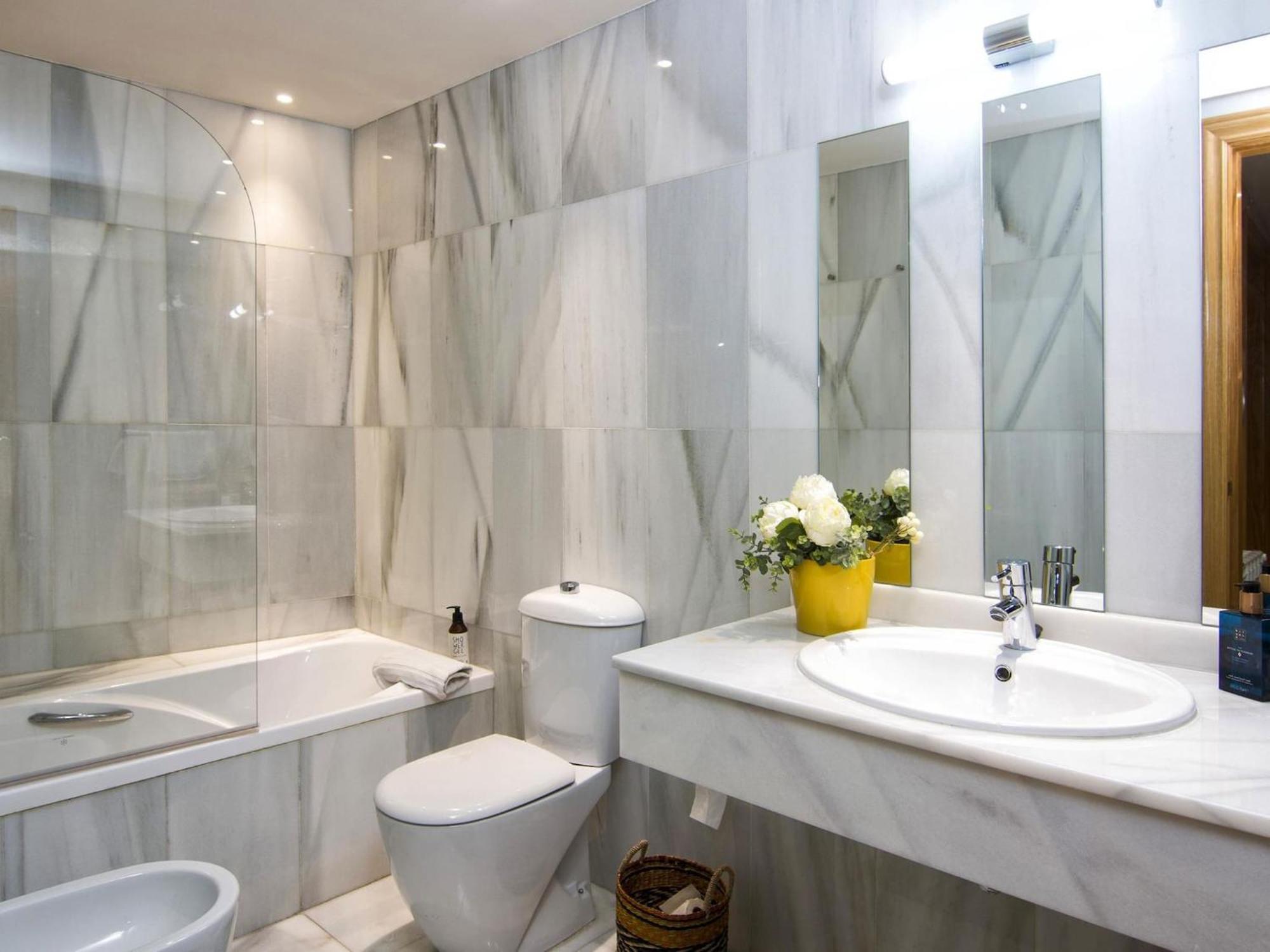 Elegant Town Hall Apartment With Views Granada Exteriör bild