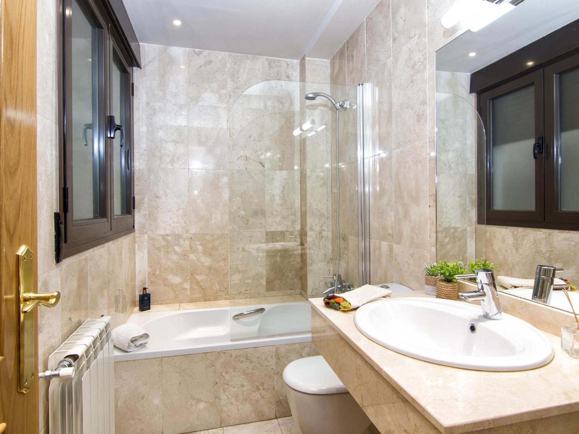 Elegant Town Hall Apartment With Views Granada Exteriör bild